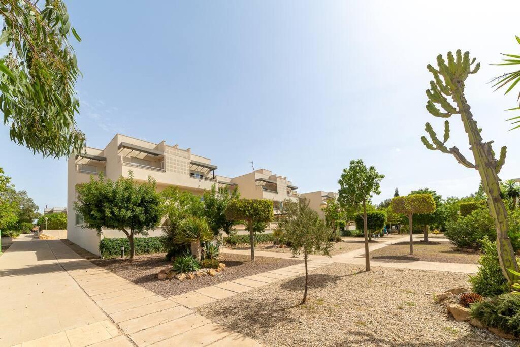 Trendy Homes Toyo Golf Almeria Luaran gambar
